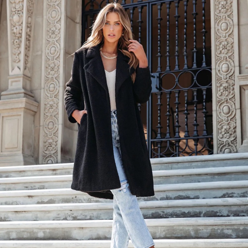 Pocketed teddy coat